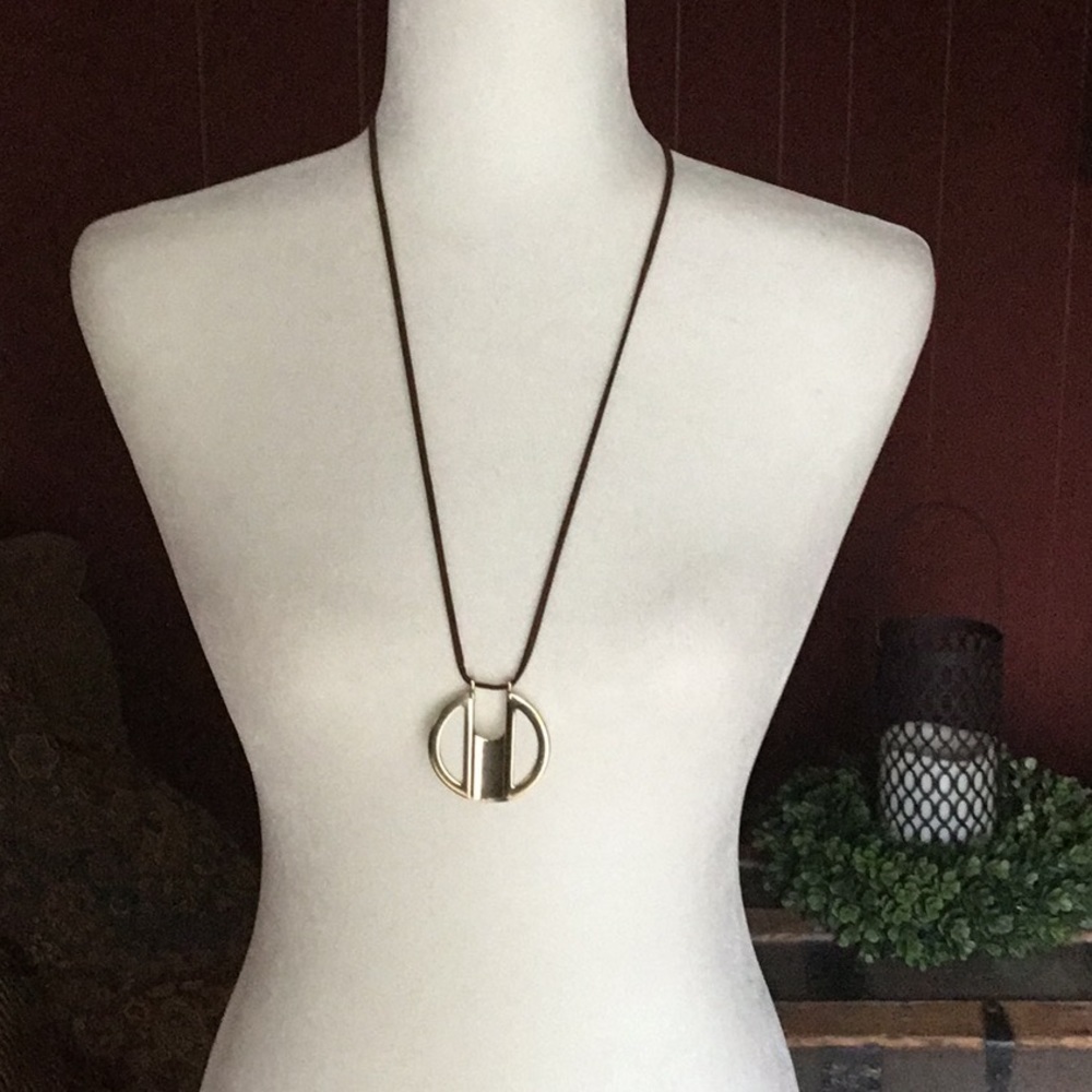 White and gold necklace